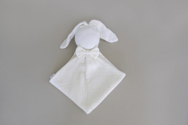 doudou gris, doudou gaze de coton, vêtement bébé, trousseau maternité, trousseau naissance, valise naissance, valise maternité, coffrets naissance, liste de naissance